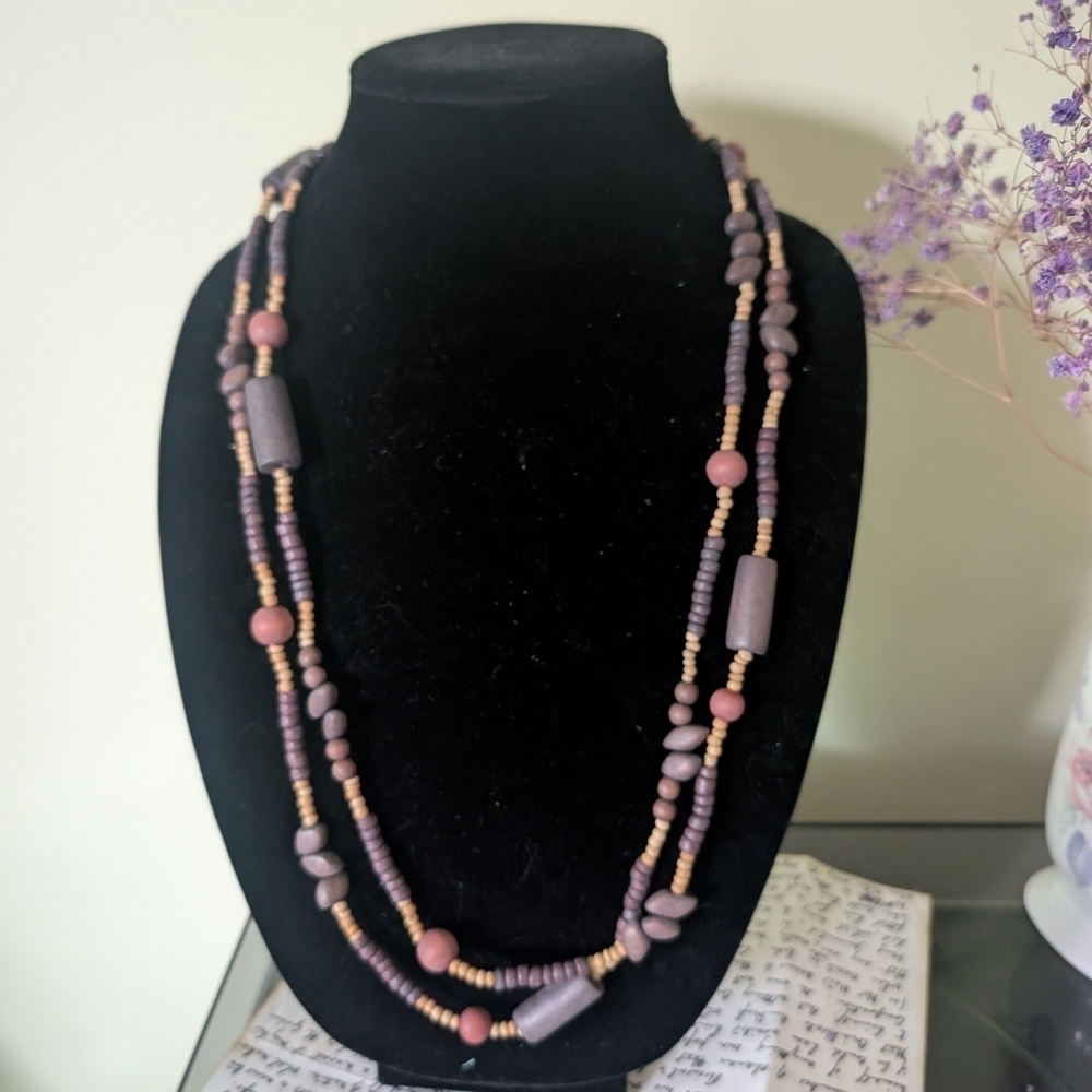 Elegant Purple and Pink Beaded Necklace